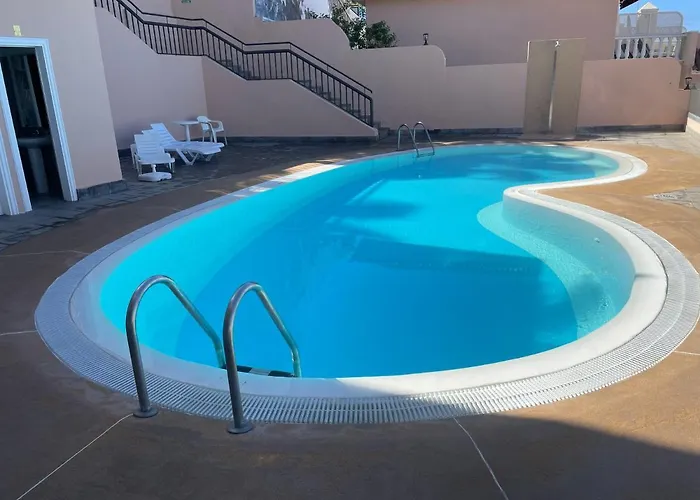 Gigantes In Front Of Sea 阿坎提拉德洛斯基